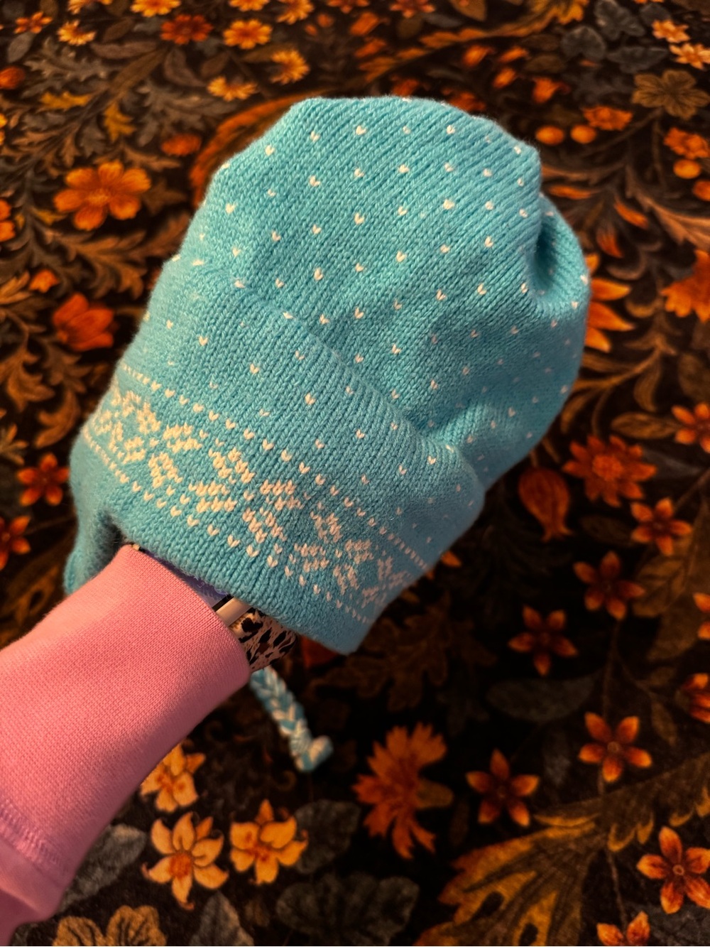Blue hat - Picture 2 of 2
